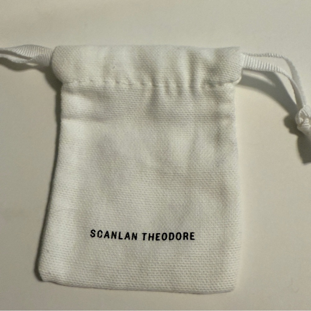 🆕 Scanlan Theodore Classic White Pouch  – 3”x4”🆕